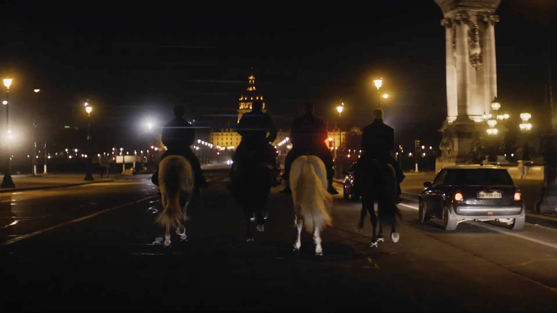 Introduction movie, featuring the cast members riding their horse in Paris at night to join the movie premiere