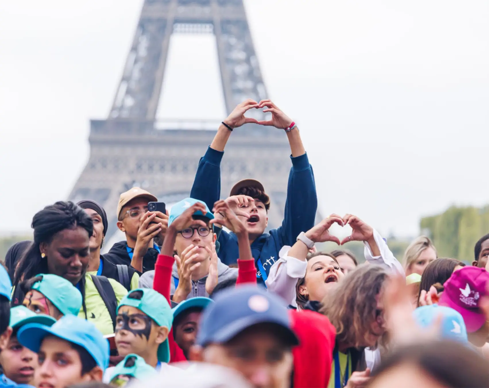 Children interacting during the concert and showing their joy